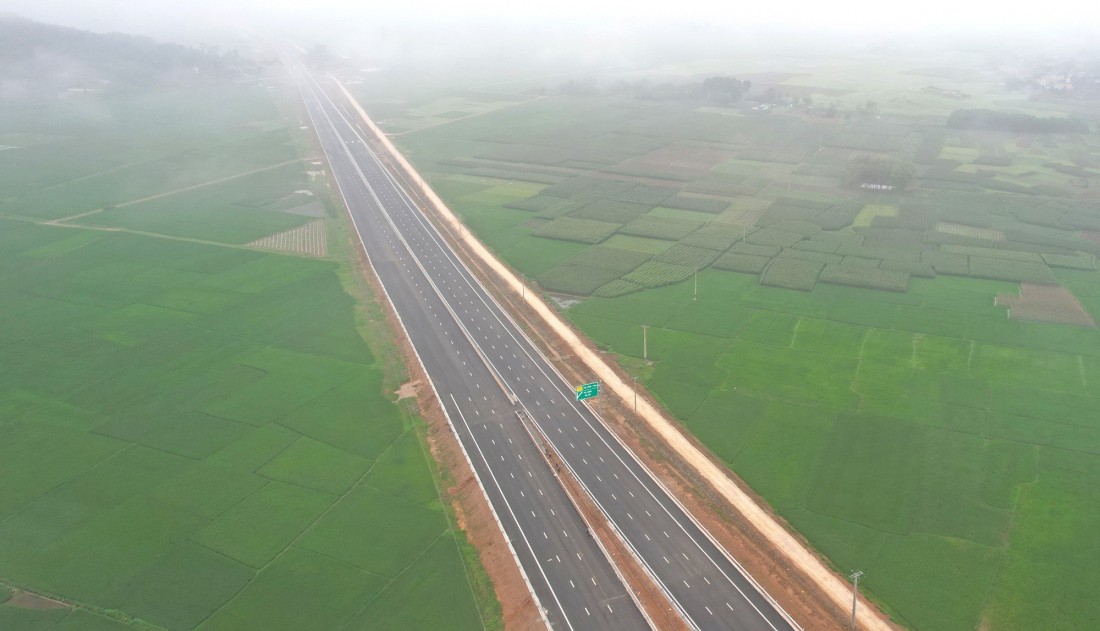 Hơn 1.000 ô tô chạy quá tốc độ trên cao tốc Mai Sơn - QL45. Ảnh: VietNamnet