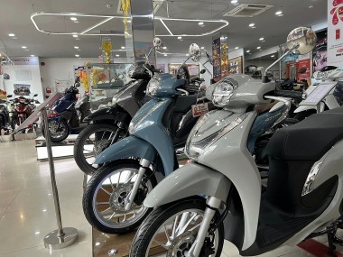 Giá xe máy Honda SH mới nhất tháng 6/2023