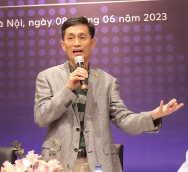 Tổng Giám đốc Chứng khoán Apec Nguyễn Đỗ Lăng cùng 4 bị can bị bắt tạm giam