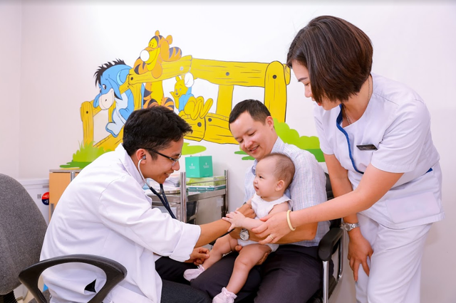 Bộ Y tế ban hành Hướng dẫn khám sức khỏe định kỳ cho trẻ dưới 24 tháng tuổi