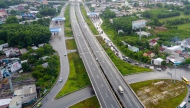 Yêu cầu đẩy nhanh tiến độ dự án đầu tư xây dựng đường cao tốc Dầu Giây - Tân Phú