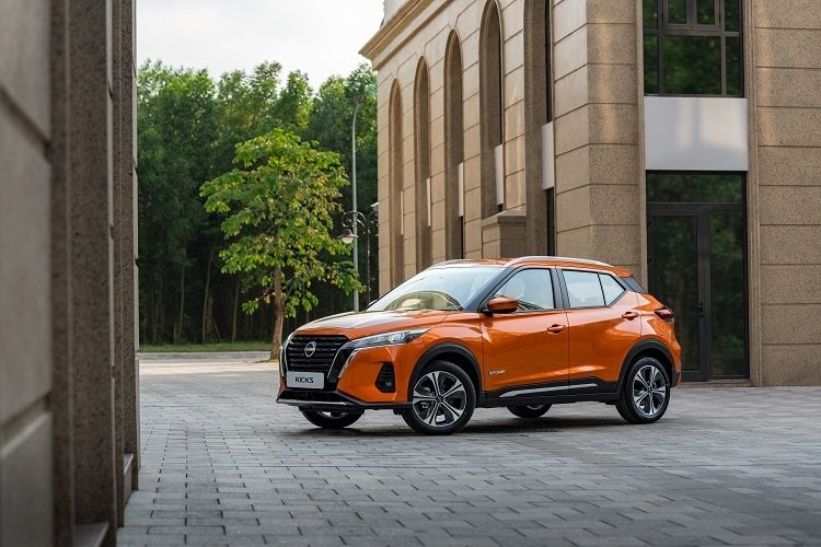 Bảng giá xe Nissan Kicks e-power mới nhất tháng 9/2023: Giá lăn bánh và thông số kĩ thuật kèm ưu đãi