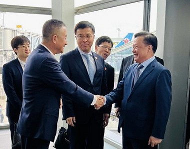 Bí thư Thành ủy Đinh Tiến Dũng dẫn đầu Đoàn đại biểu cấp cao thành phố Hà Nội bắt đầu thăm và làm việc tại Trung Quốc