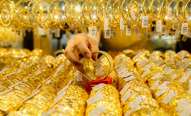 Giá vàng thế giới lên cao nhất 3 tháng, vàng SJC bật tăng trở lại