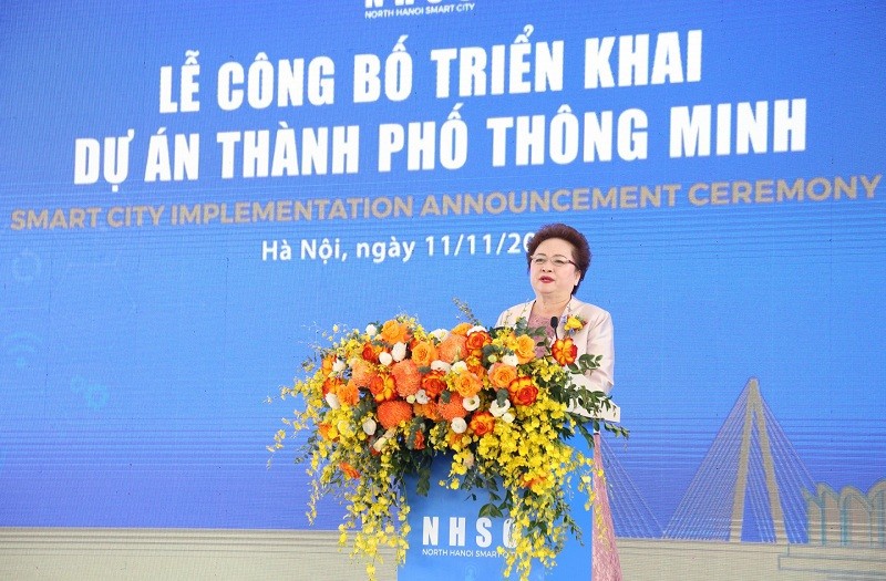 Chủ tịch Tập đoàn BRG Nguyễn Thị Nga phát biểu tại buổi lễ.
