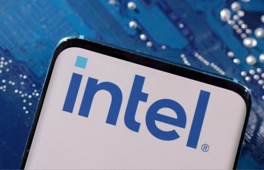 Cổ phiếu Intel sụt giảm khi nhà sản xuất chip tụt lại phía sau trong cuộc đua AI