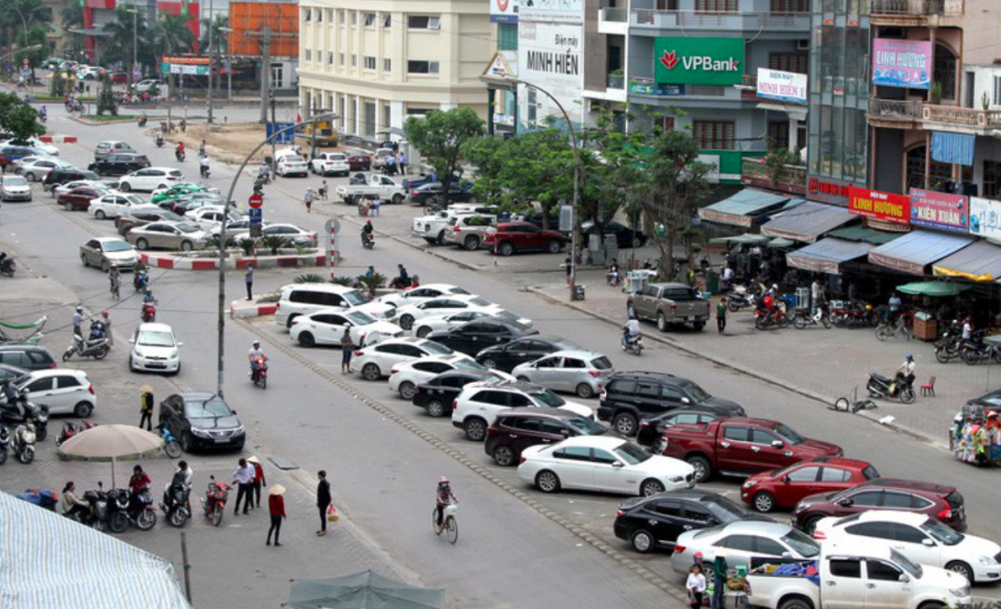 Chỉ đứng sau Hà Nội, TP HCM một tỉnh miền Trung mua hơn 10.000 xe ô tô trong năm 2023