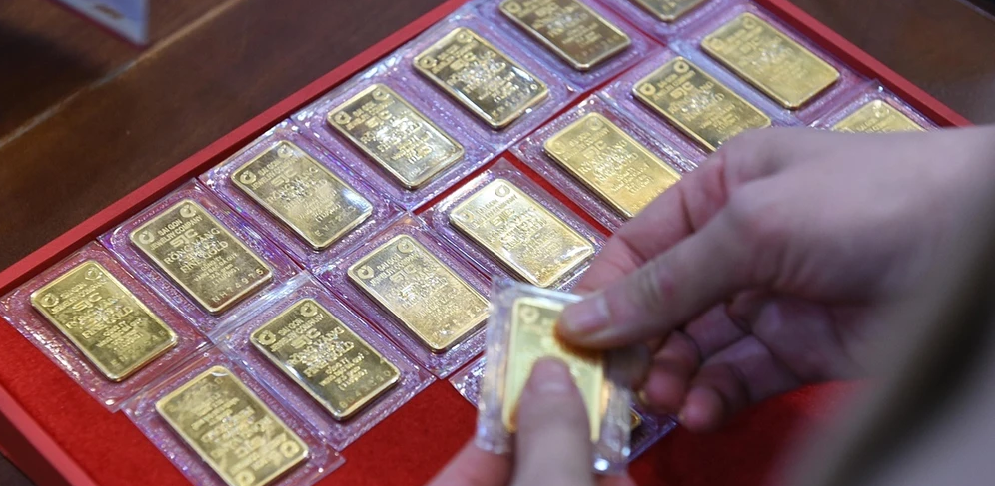 Giá vàng 'bốc hơi' gần 1 triệu đồng/lượng sau ngày vía Thần Tài