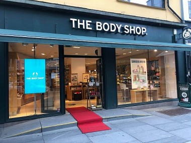 The Body Shop sụp đổ đế chế mỹ phẩm trên toàn cầu, số phận của The Body Shop Việt Nam ra sao?