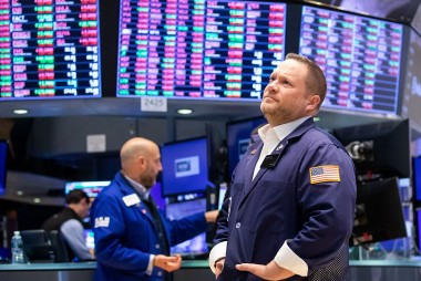 Dow Jones bị thổi bay hơn 530 điểm chứng kiến phiên tồi tệ nhất kể từ tháng 3/2023