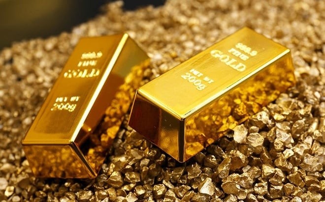 Giá vàng vượt dự báo, tăng điên cuồng trên 92,4 triệu đồng/lượng