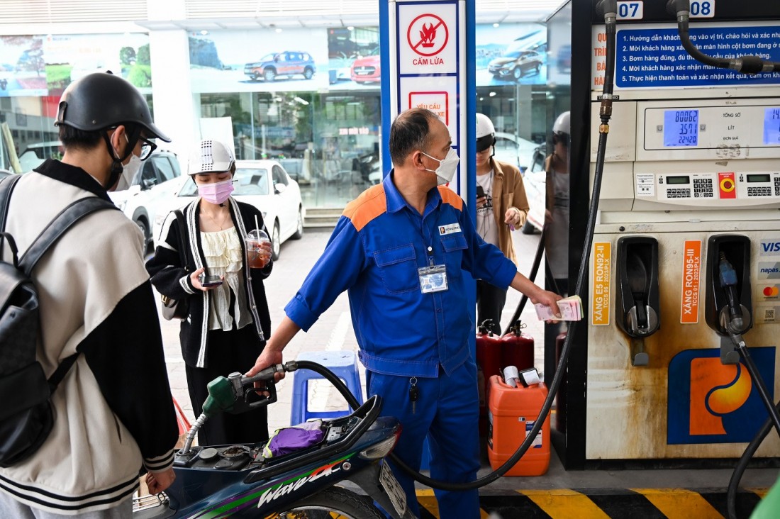 Dự báo giá xăng dầu ngày mai (25/7) sẽ tiếp tục giảm