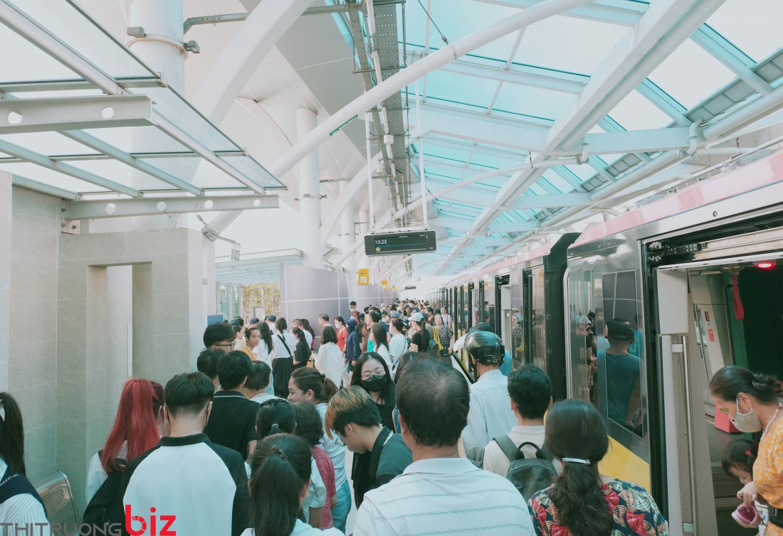 Metro Nhổn - Ga Hà Nội thu hút trăm nghìn lượt khách, trở thành điểm đến 'hot trend'