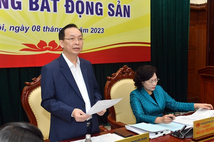 Phó Thống đốc NHNN Đào Minh Tú phát biểu tại hội nghị. Ảnh: Người lao động