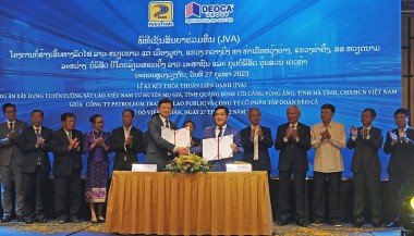 Tập đoàn Đèo Cả hợp tác với doanh nghiệp nước ngoài làm đường sắt Việt - Lào