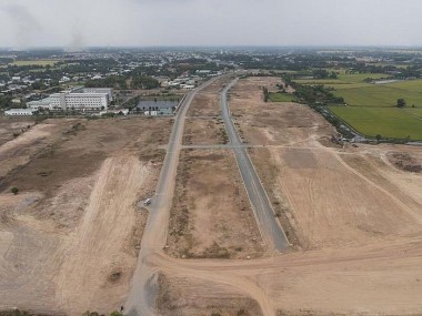 Tin bất động sản ngày 1/4: Dự án khu đô thị sân bay thị xã Kiến Tường, tỉnh Long An trích không đủ 20% đất cho nhà ở xã hội