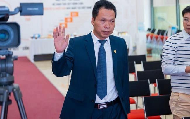 Vợ và em Chủ tịch Hải Phát bị phạt hơn 700 triệu do bán chui cổ phiếu