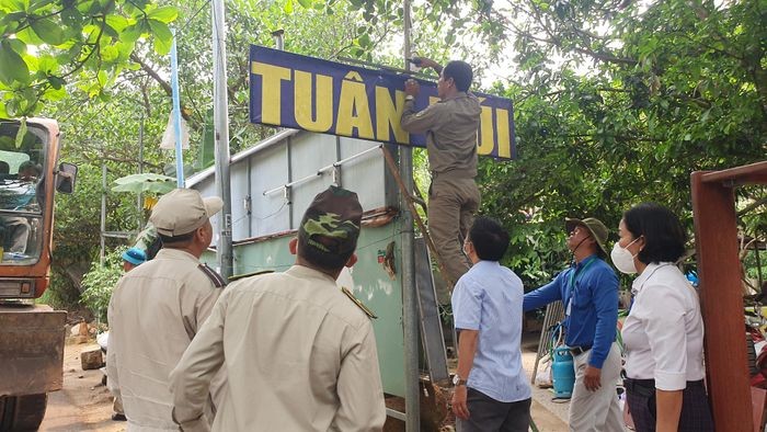 Tin bất động sản ngày 18/4: Cưỡng chế các công trình xây dựng trái phép trên bán đảo Sơn Trà