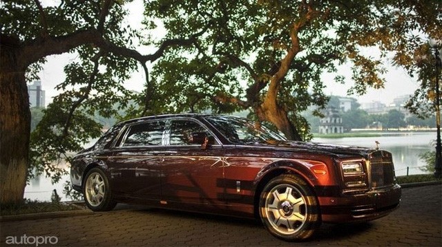 Siêu xe Rolls-Royce Phantom Oriental Sun hay Mặt Trời Phương Đông