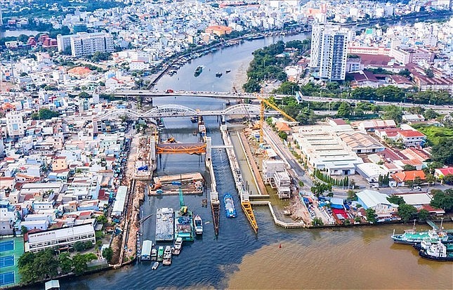 Cống kiểm soát triều Tân Thuận thuộc dự án chống ngập 10.000 tỷ đồng. Ảnh: Tiền Phong
