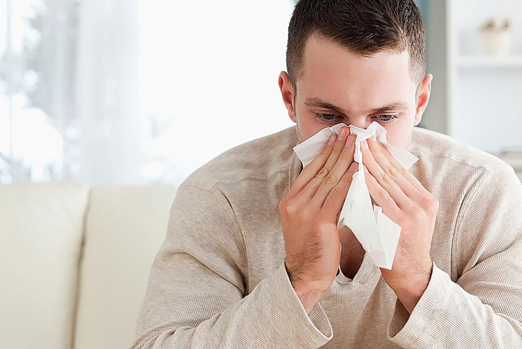 Việc điều trị cảm cúm có sự khác nhau giữa các đối tượng bị mắc bệnh. Ảnh minh họa