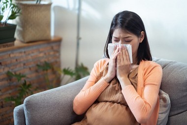 Những cách điều trị cúm A khác nhau giữa người lớn, phụ nữ mang thai và trẻ nhỏ tại nhà