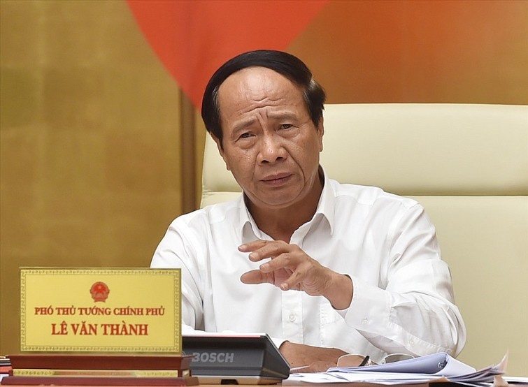 Phó Thủ tướng Chính phủ Lê Văn Thành phát biểu tại cuộc họp. Ảnh: Lao Động