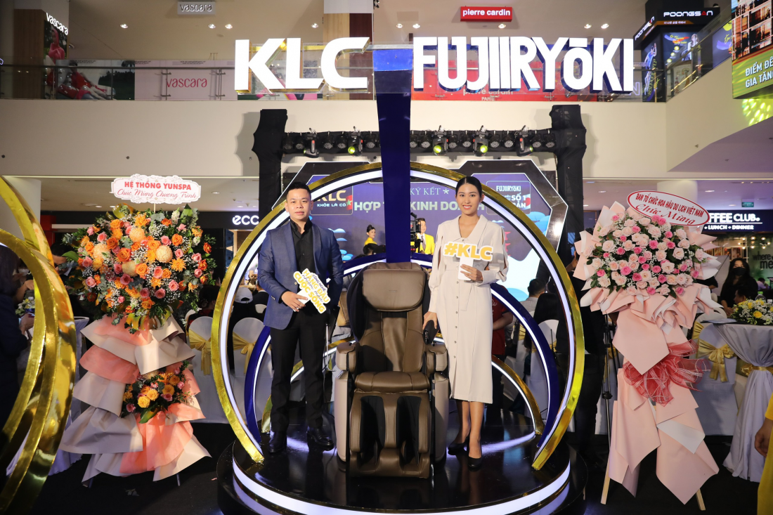 Lễ ký kết hợp tác kinh doanh giữa thương hiệu ghế massage KLC Việt Nam và xưởng sản xuất ghế massage số 1 Nhật Bản Fujiiryoki
