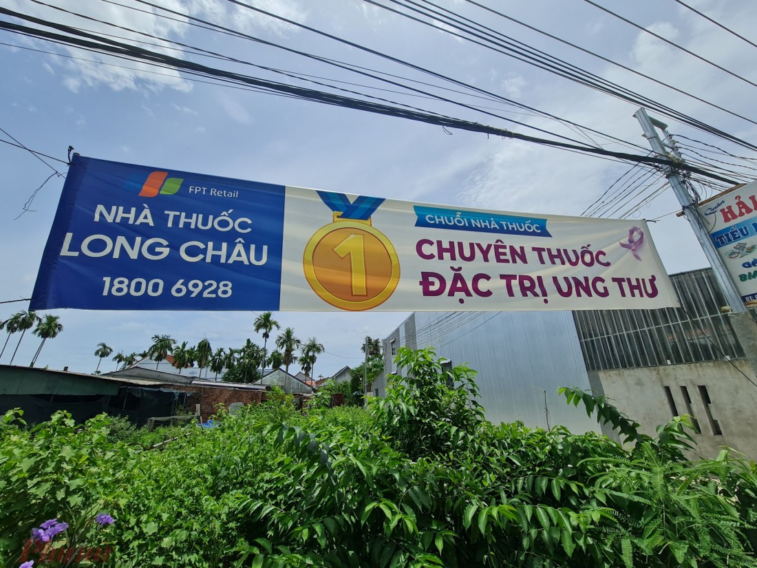 Quảng cáo không đúng sự thật về nhà thuốc Long Châu tại Quảng Ngãi. Ảnh: Công an Nhân dân