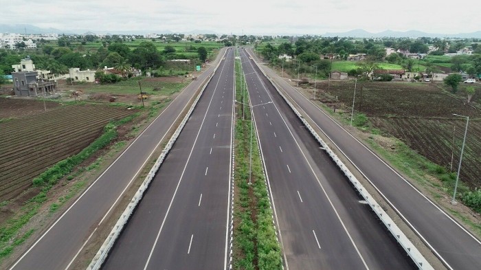 Cao tốc Tân Phú - Bảo Lộc được đề xuất đầu tư phân kỳ quy mô 4 làn xe, bề rộng nền đường 17m; giai đoạn hoàn chỉnh bề rộng nền đường là 22m - Ảnh minh họa