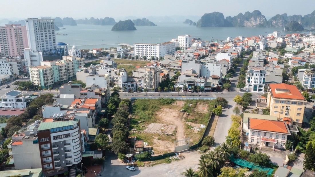 Khu đất làm dự án chung cư kết hợp thương mại, văn phòng tại phường Hồng Hà.