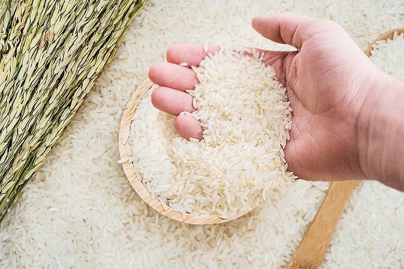 Giá gạo trong nước đi ngang