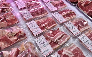 Giá thịt lợn, rau củ quả ngày 24/11: Thịt lợn tiếp tục giữ giá, rau củ quả giảm mạnh
