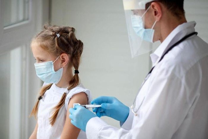 Châu Âu phê duyệt vaccine ngừa COVID-19 để tiêm cho trẻ trong độ tuổi từ 5-11 (Ảnh minh họa: Shutterstock)