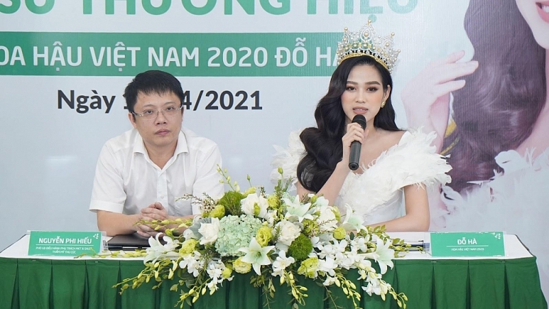 Hoa hậu Đỗ Hà chia sẻ cảm xúc tự hào khi trở thành đại sứ thương hiệu của Thẩm mỹ Thu Cúc.