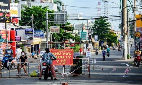 TP Hồ Chí Minh sẽ tiếp tục thực hiện Chỉ thị 16, nâng cao các biện pháp phòng dịch