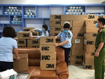 Hà Nội: Tạm giữ trên 17.000 khẩu trang nghi giả nhãn hiệu 3M