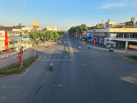 TP Hồ Chí Minh: “Thành phố sẽ mở cửa dần từng bước, mở tới đâu quản lý tới đó”