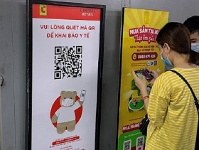 Hà Nội yêu cầu người dân quét mã QR code khi vào siêu thị