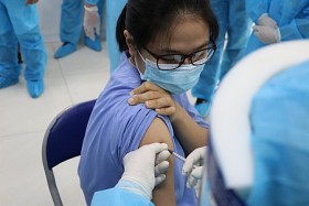 Tiêm chủng vaccine đầy đủ giảm nguy cơ tử vong tới 11 lần