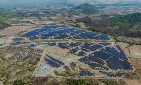 Nhà đầu tư Thái Lan chi hơn 1.100 tỷ thâu tóm dự án điện mặt trời tại Việt Nam