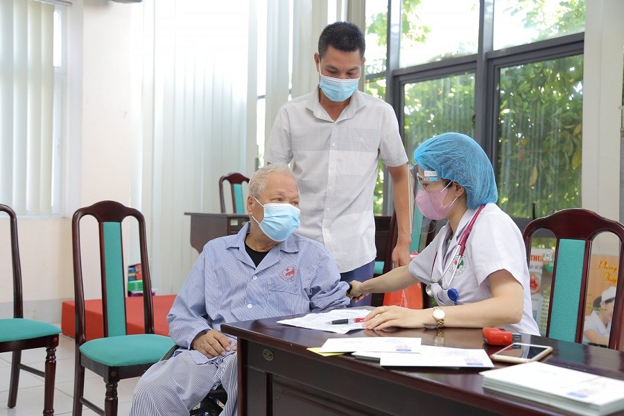 Hà Nội: Cơ sở y tế không được từ chối bệnh nhân đi từ vùng dịch đến khám