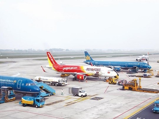 Hiệp hội Doanh nghiệp hàng không kiến nghị vay hơn 30.000 tỷ đồng để “giải cứu” các doanh nghiệp hàng không.