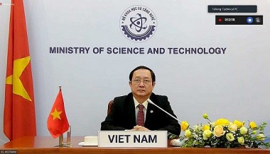 Bộ trưởng Huỳnh Thành Đạt: COVID-19 đặt nhân loại trước bài toán sinh tử, cần bỏ quyền sở hữu trí tuệ với vaccine
