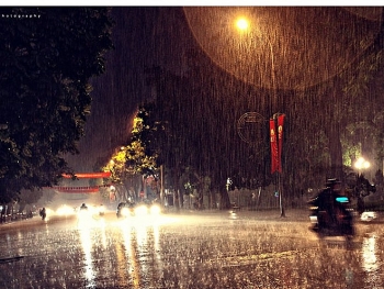 Dự báo thời tiết ngày 25/8: Bắc Bộ và Nam Bộ mưa dông, Trung Bộ kết thúc đợt nắng nóng kéo dài