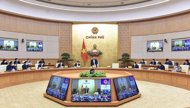 Thủ tướng Phạm Minh Chính chủ trì cuộc họp với các bộ, ngành, địa phương về chủ trương đầu tư xây dựng đường vành đai 3 và đường vành đai 4 Thành phố Hồ Chí Minh - Ảnh VGP/Nhật Bắc