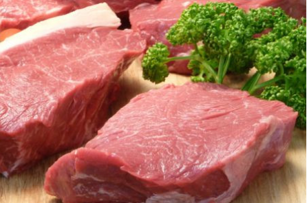 Giá thực phẩm ngày 25/1: Thịt lợn xuát hiện điều chỉnh tăng giá, rau củ quả ổn định