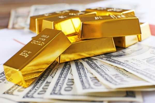 Giá vàng và tỷ giá ngoại tệ ngày 17/2: Giá vàng giảm nhẹ, USD tăng thêm 5 đồng