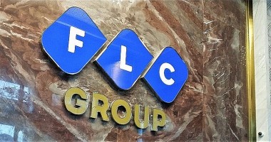Cổ phiếu FLC lại bị đình chỉ giao dịch khi lên sàn Upcom