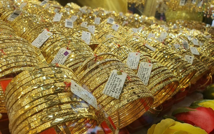 Giá vàng và tỷ giá ngoại tệ ngày 24/3: Giá vàng duy trì ổn định quanh ngưỡng 66,55 - 67,35 triệu đồng/lượng